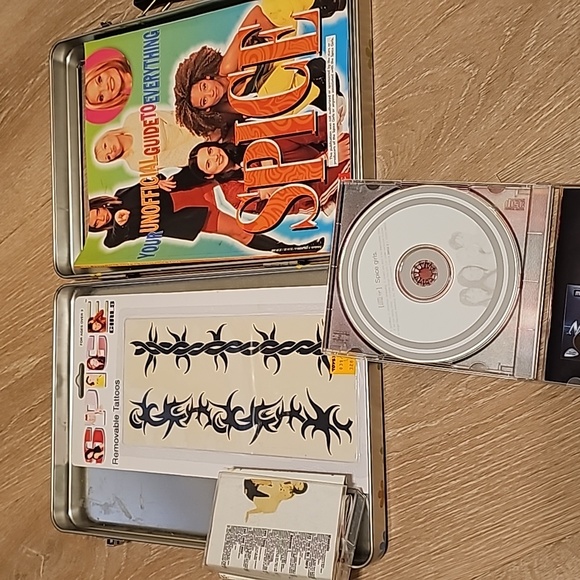 ICONIC Spice Girl Fan original Y2k Bundle Miscellaneous Items - Picture 1 of 6